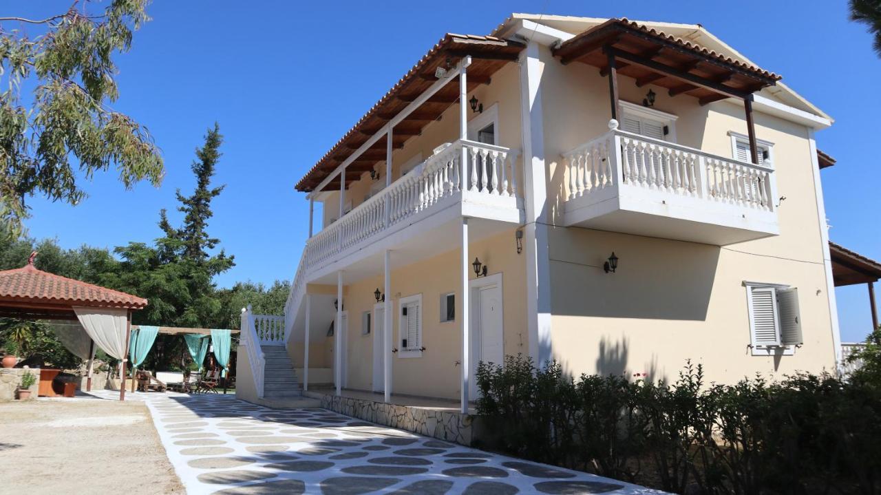 Patronis Studios Ammoudi Exterior foto