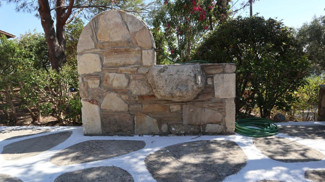 Patronis Studios Ammoudi Exterior foto